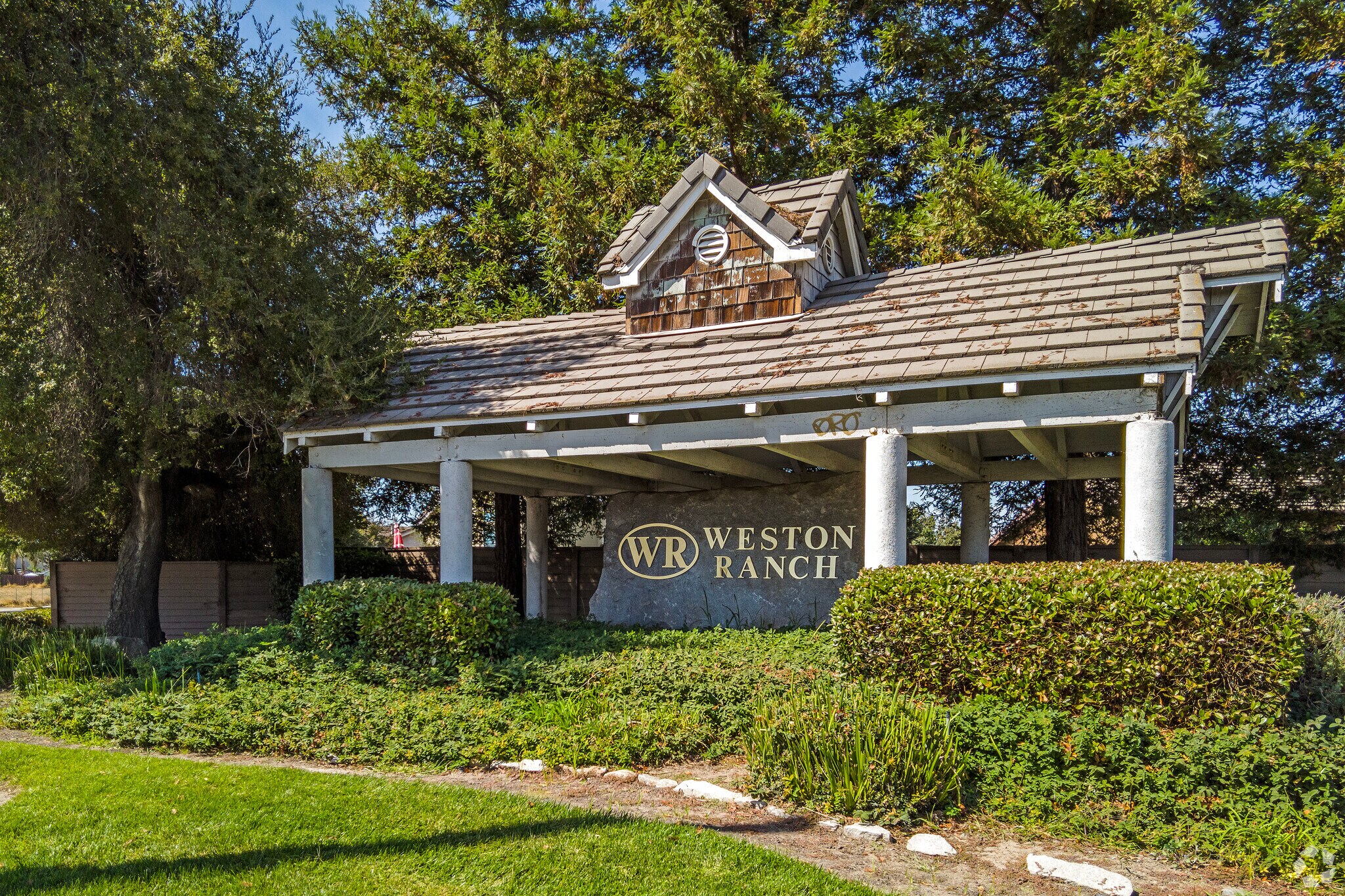 Stockton Latina Realtor Diana Alvarez in Weston Ranch 